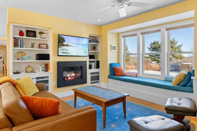 $1,200,000 | 902 Dutch Neck Road, Waldoboro, ME 04572