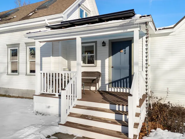 $1,200,000 | 902 Dutch Neck Road, Waldoboro, ME 04572