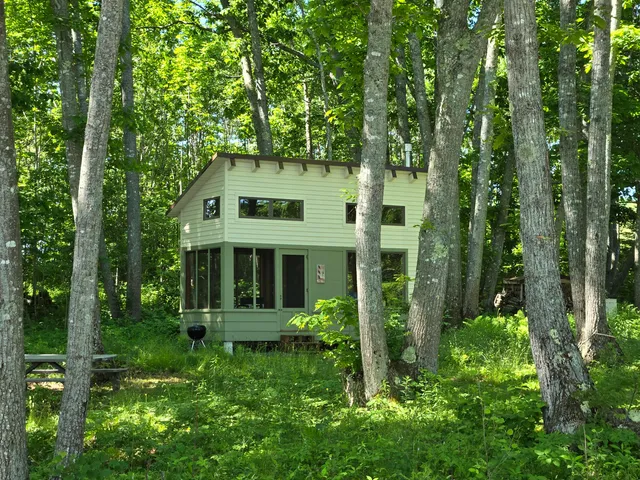 $1,200,000 | 902 Dutch Neck Road, Waldoboro, ME 04572