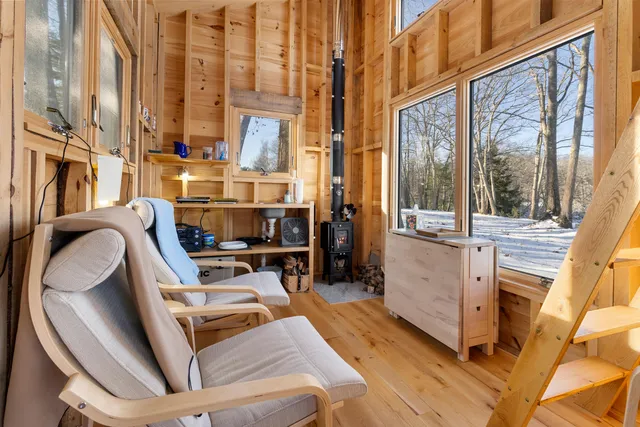 $1,200,000 | 902 Dutch Neck Road, Waldoboro, ME 04572