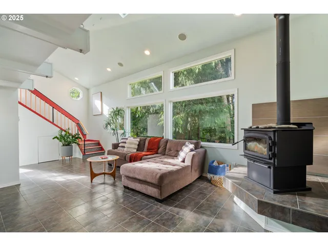 $360,000 | 9460 Northeast 18th Avenue, Rockaway Beach, OR 97136