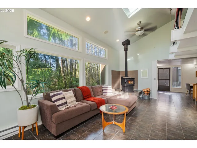 $360,000 | 9460 Northeast 18th Avenue, Rockaway Beach, OR 97136