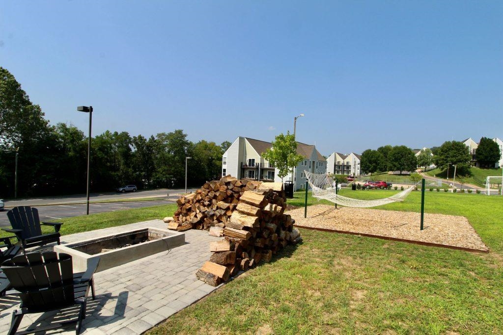 1336 Hunters Road, Unit D Harrisonburg, VA 22801 - Photo 17 of 19