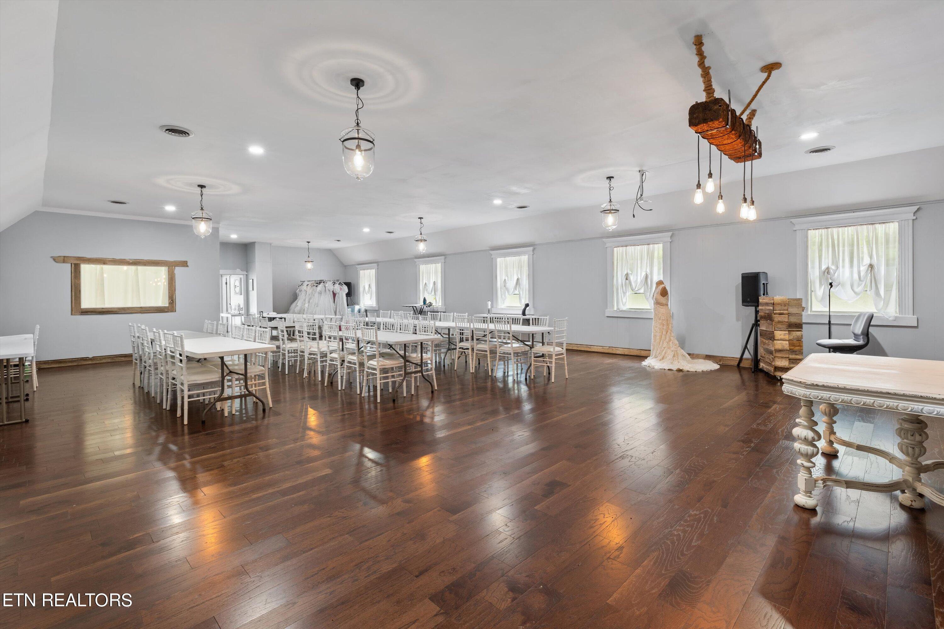 560 King Branch Road Sevierville, TN 37876 - Photo 16 of 42 16-560 King Branch Rd-48