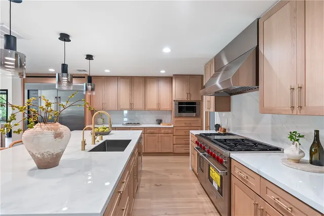 $3,620,000 | 2989 Ceylon Drive, Costa Mesa, CA 92626