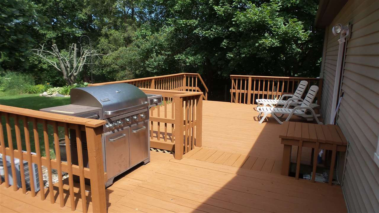 1028 Maplegrove Road Jackson, MI 49201 - Photo 4 of 46 Photo 4
