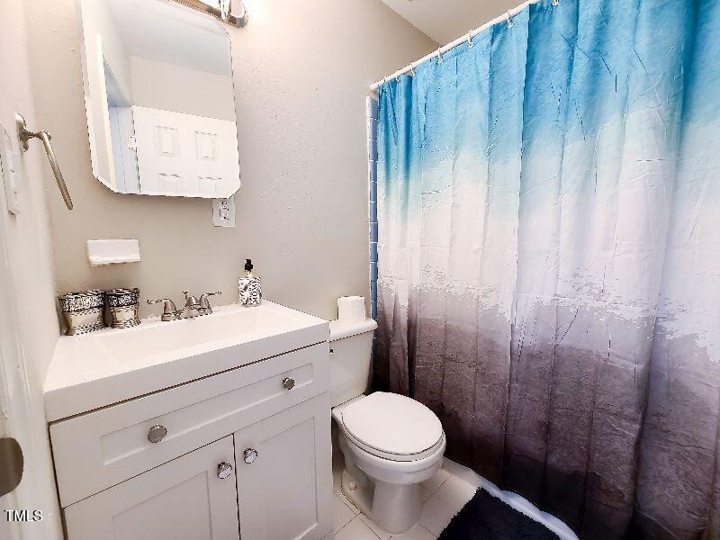 141 Jones Franklin Road, Unit E Raleigh, NC 27606 - Photo 12 of 20 328771_1_36194025-full