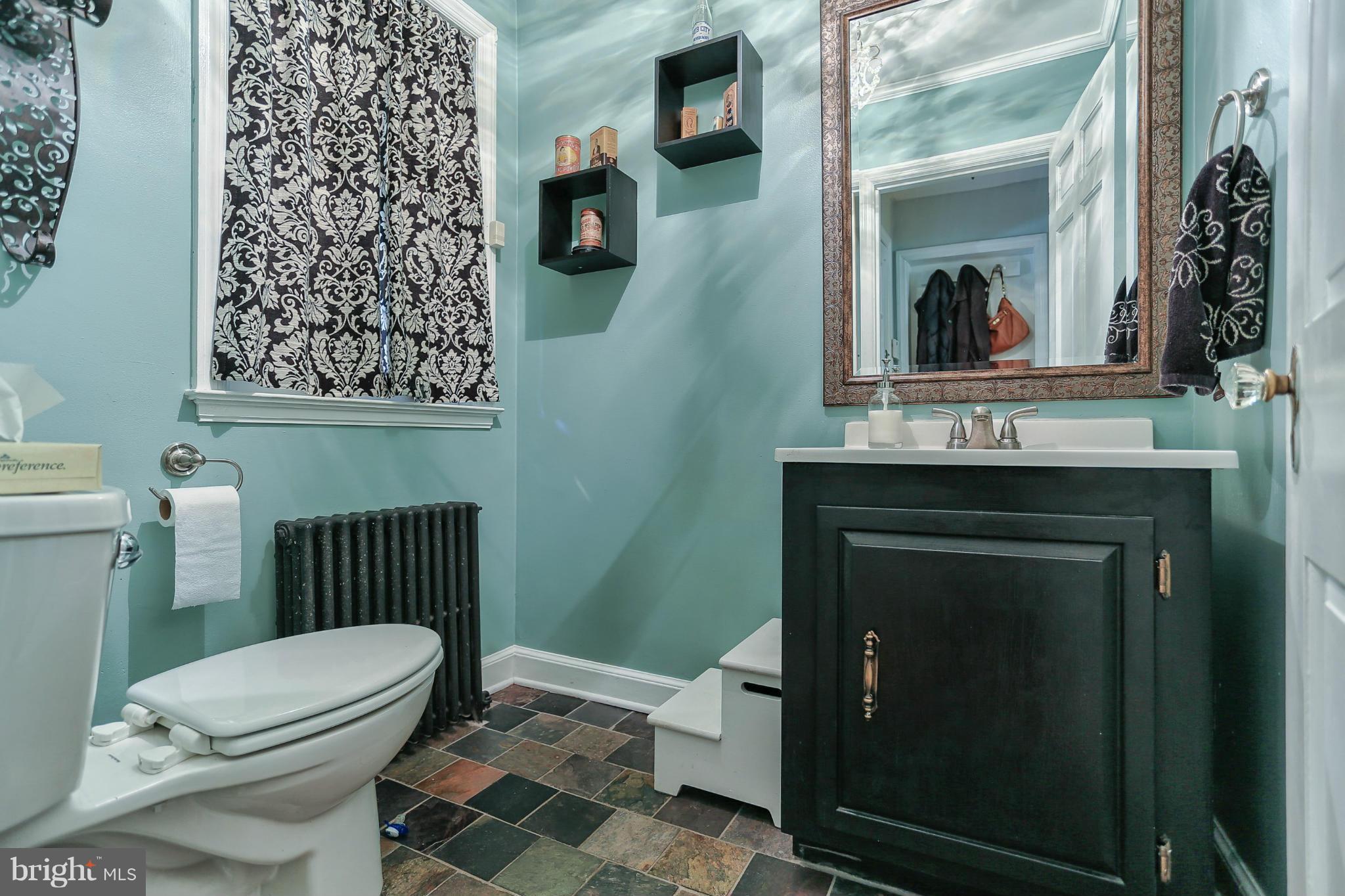 12906 Lauran Road Hagerstown, MD 21742 - Photo 21 of 30 Bath