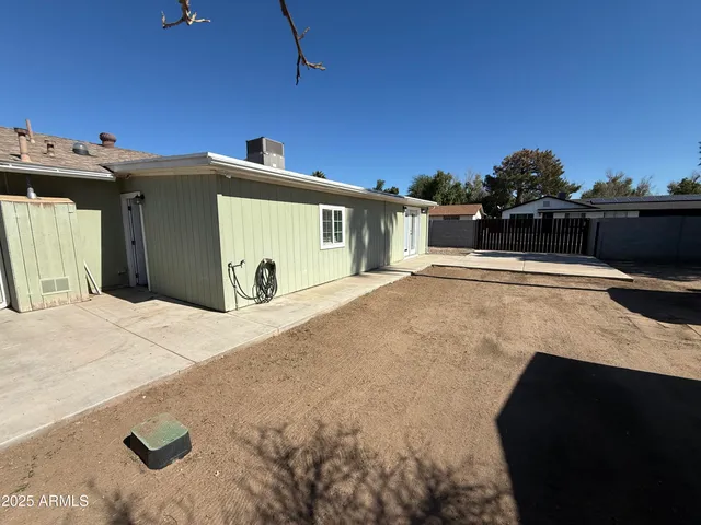 a view of a outdoor space