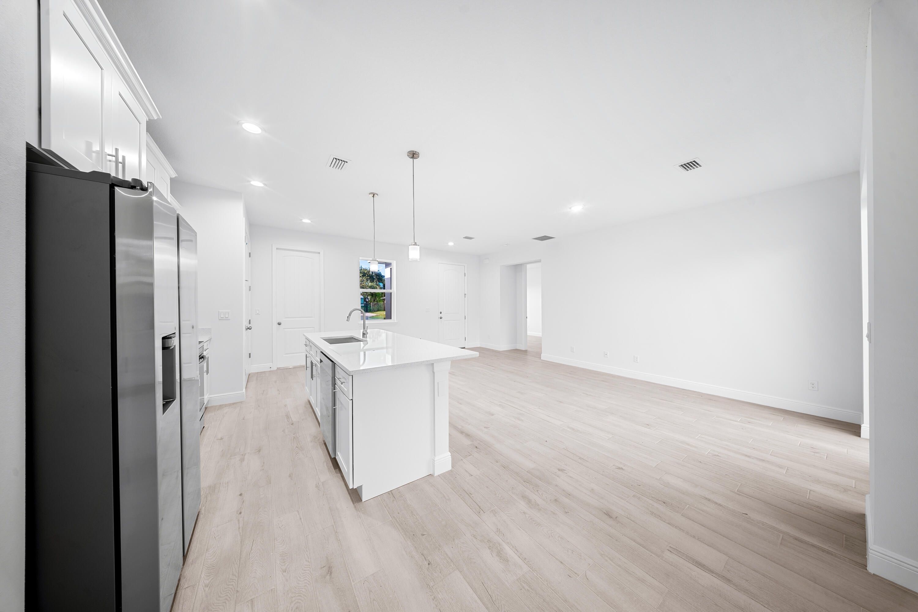 6505 Salerno Road Fort Pierce, FL 34951 - Photo 11 of 34 DSC08046