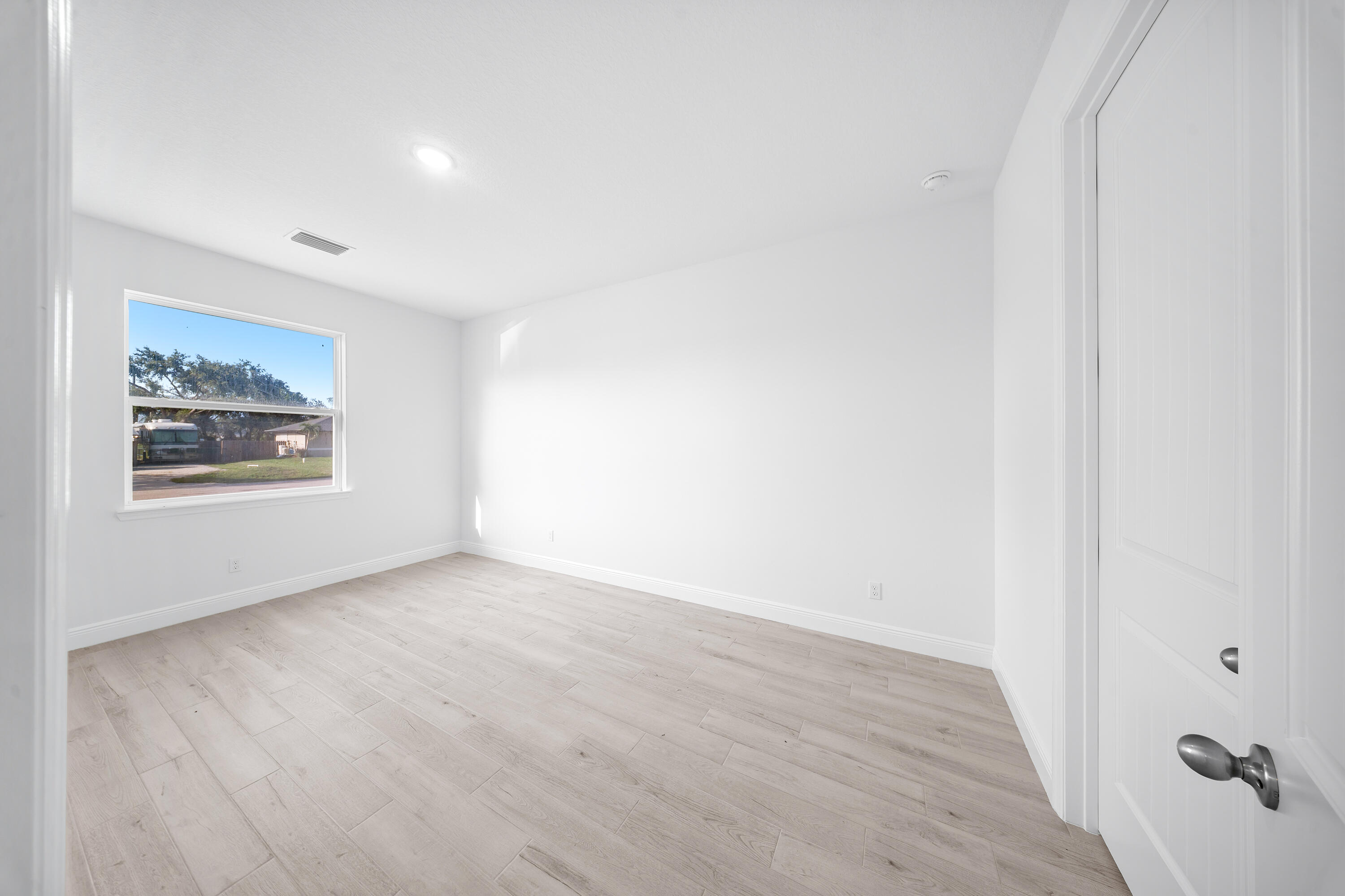 6505 Salerno Road Fort Pierce, FL 34951 - Photo 13 of 34 DSC08056