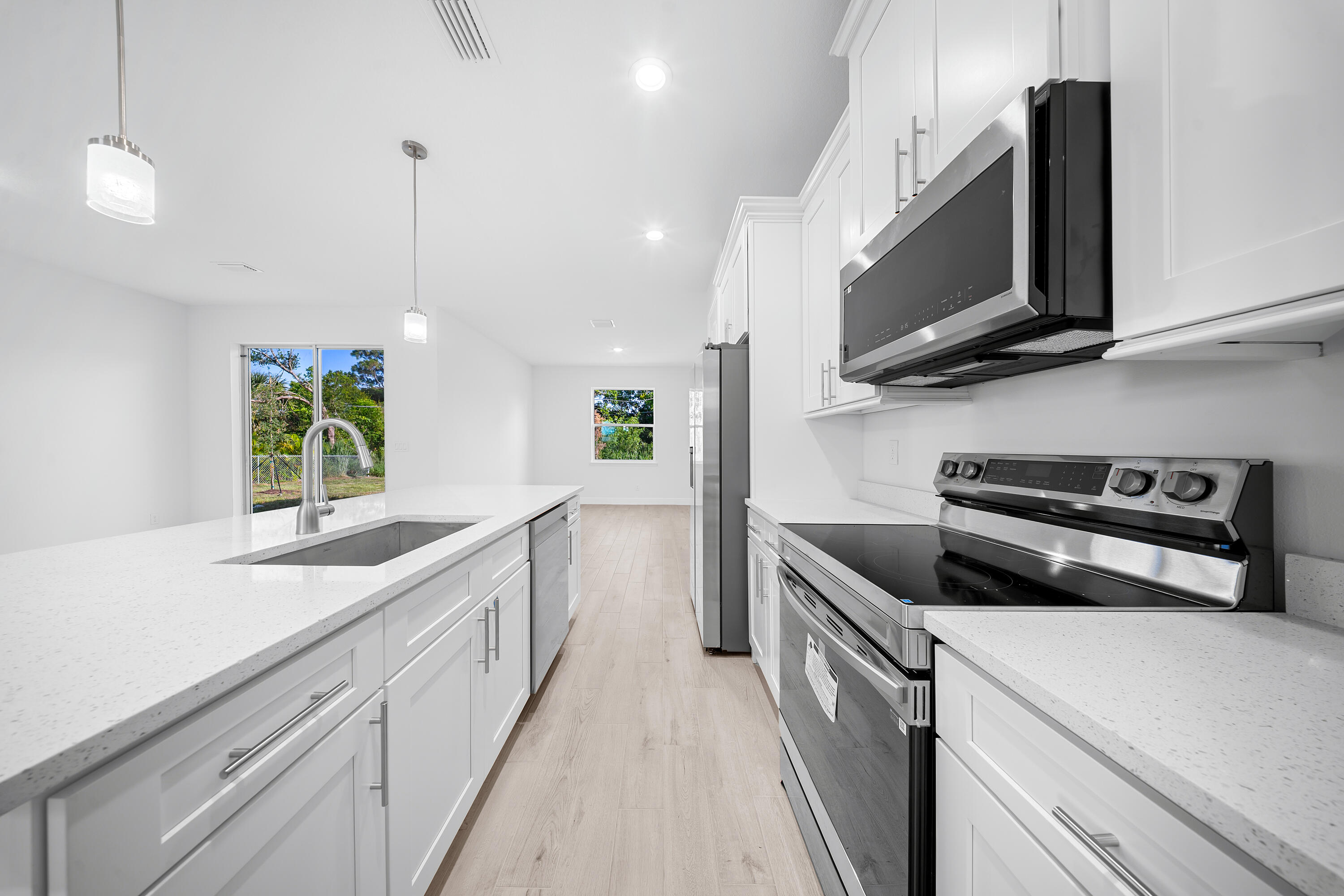 6505 Salerno Road Fort Pierce, FL 34951 - Photo 9 of 34 DSC08026