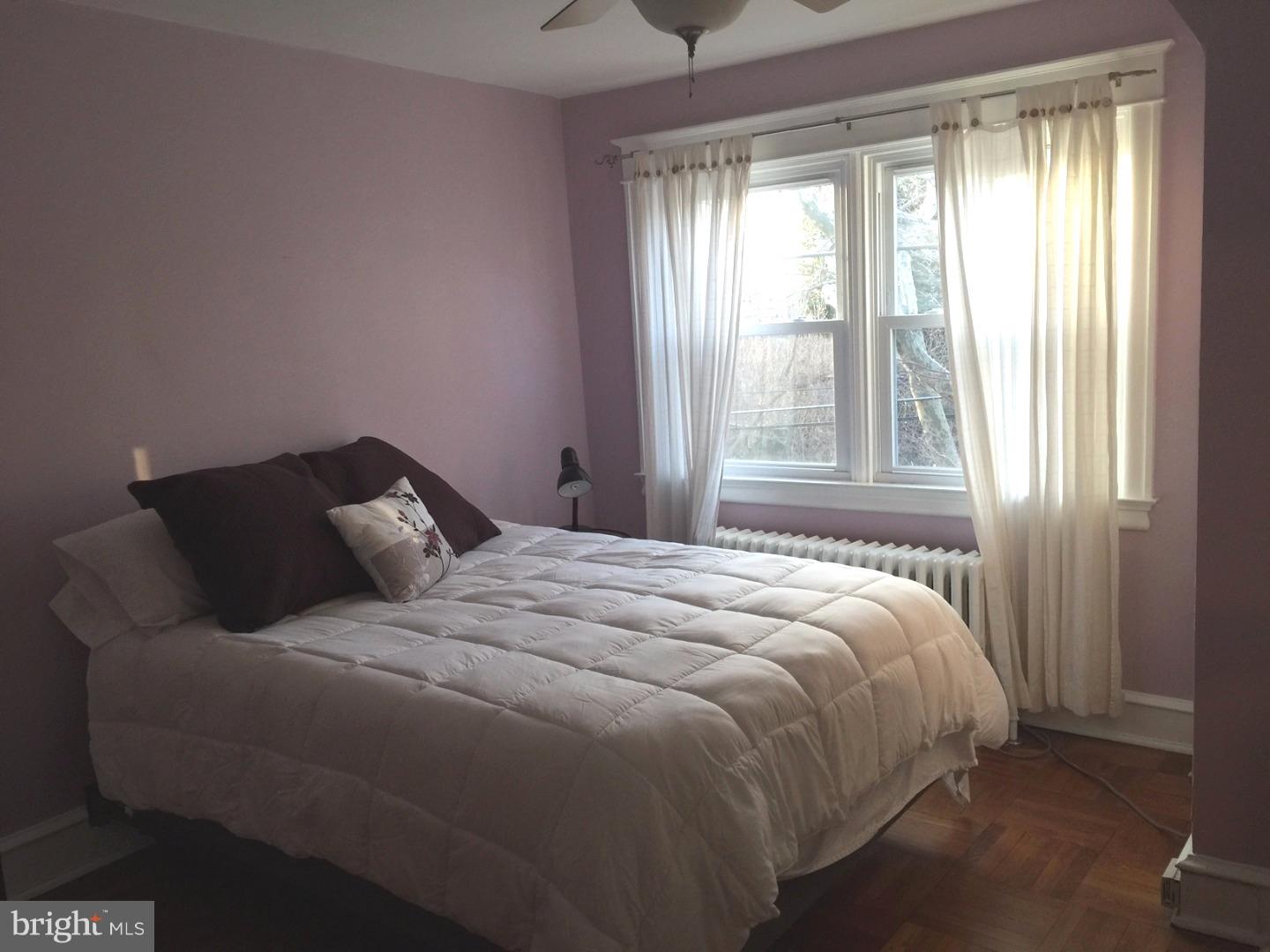 118 Roumfort Road Philadelphia, PA 19119 - Photo 10 of 13 Bedroom - Main