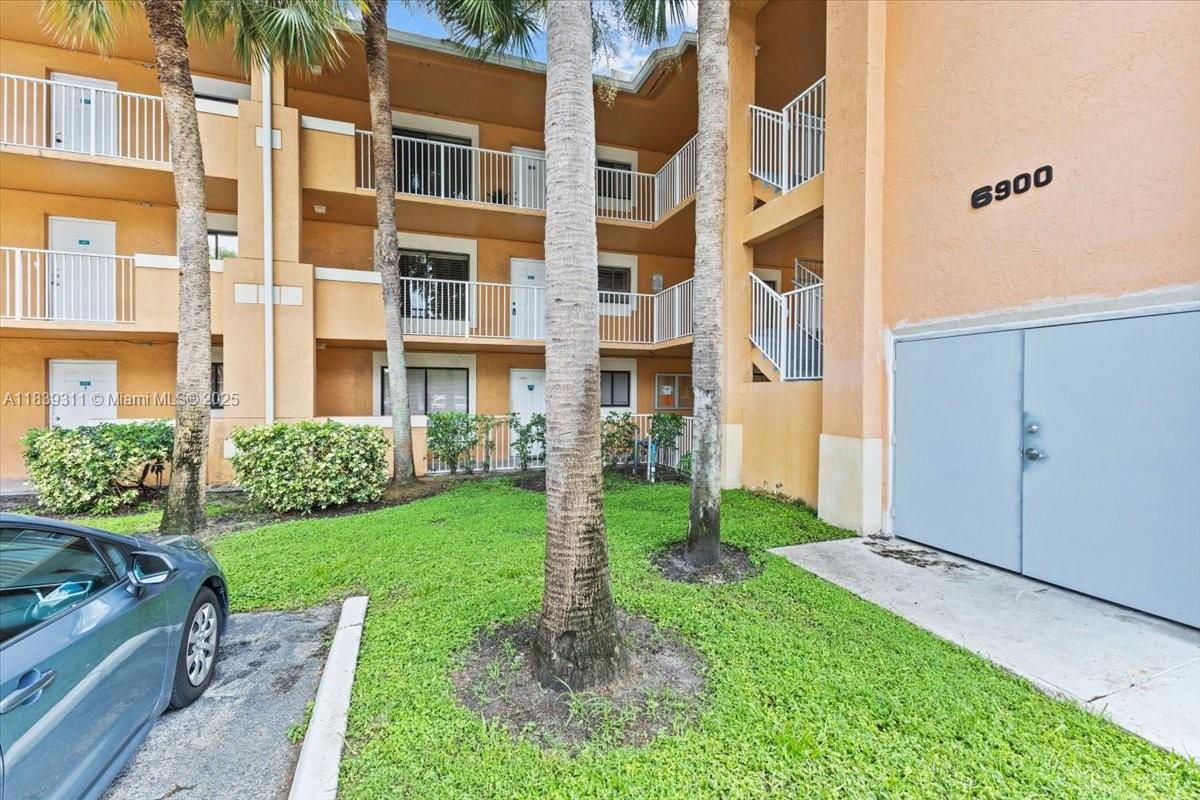 6900 Southwest 39th Street, Unit 208J Davie, FL 33314 - Photo 24 of 28
