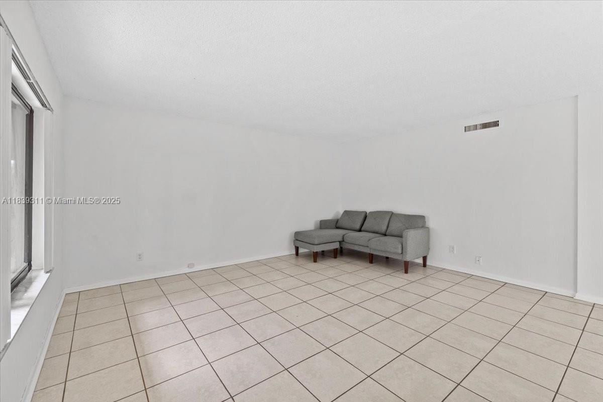 6900 Southwest 39th Street, Unit 208J Davie, FL 33314 - Photo 6 of 28