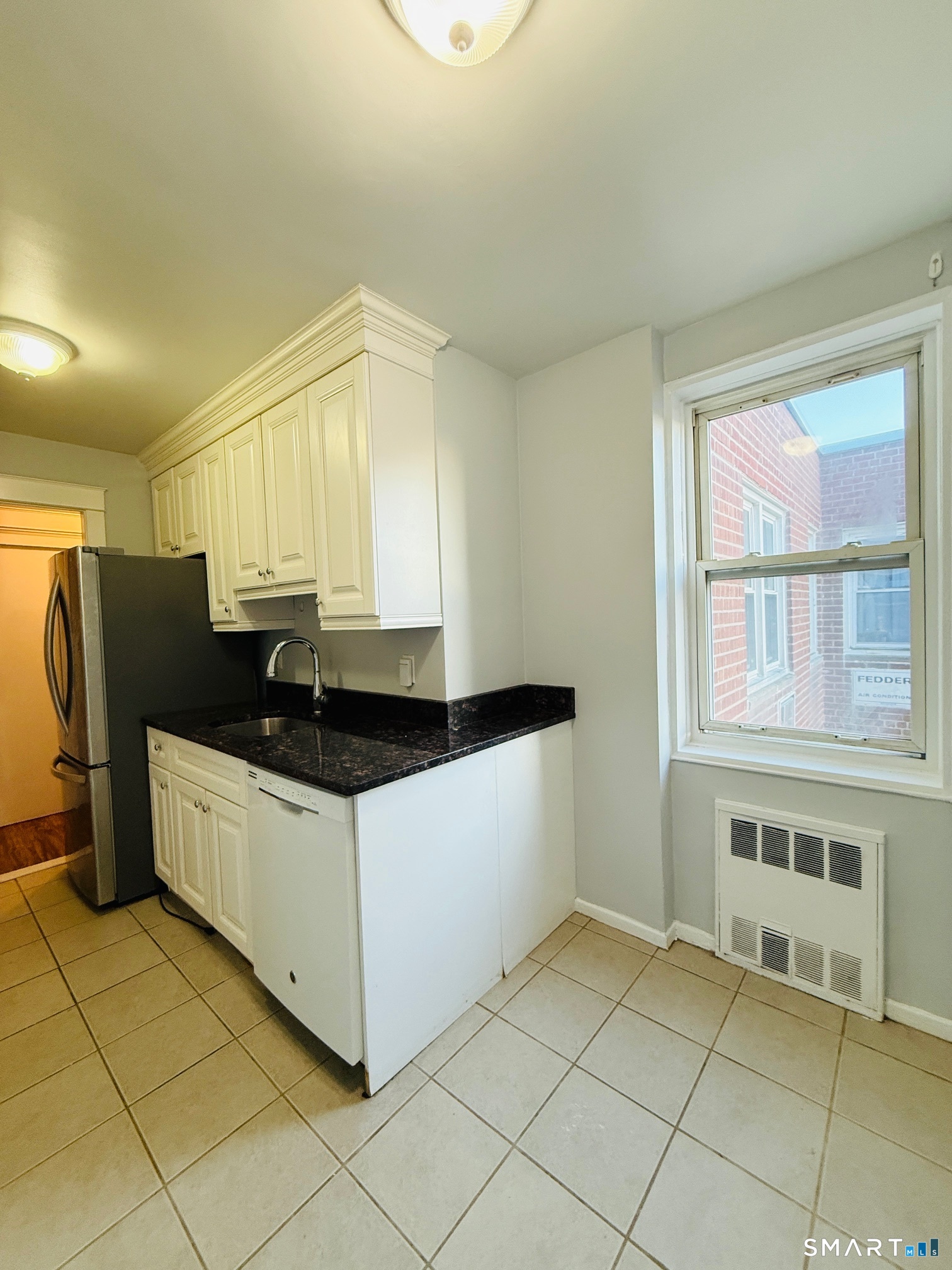 39 Glenbrook Road, Unit 5F Stamford, CT 06902 - Photo 5 of 12