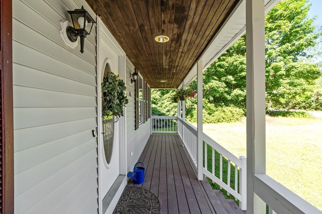 26 Worden Road Tyngsborough, MA 01879 - Photo 3 of 42