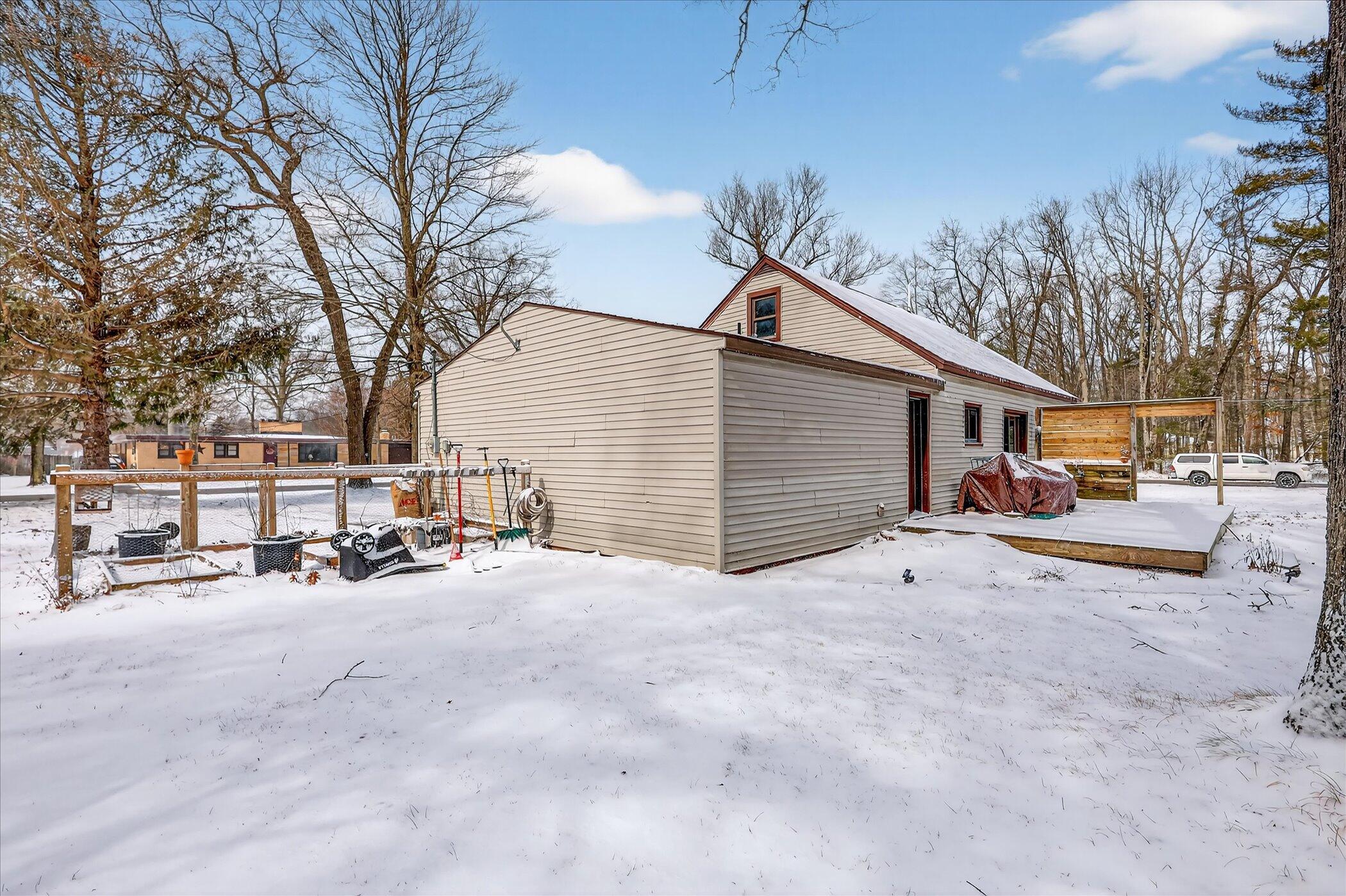 586 North Peterson Road Muskegon, MI 49445 - Photo 13 of 41 35-586-N-Peterson-Rd-Muskegon-MI-49445-W