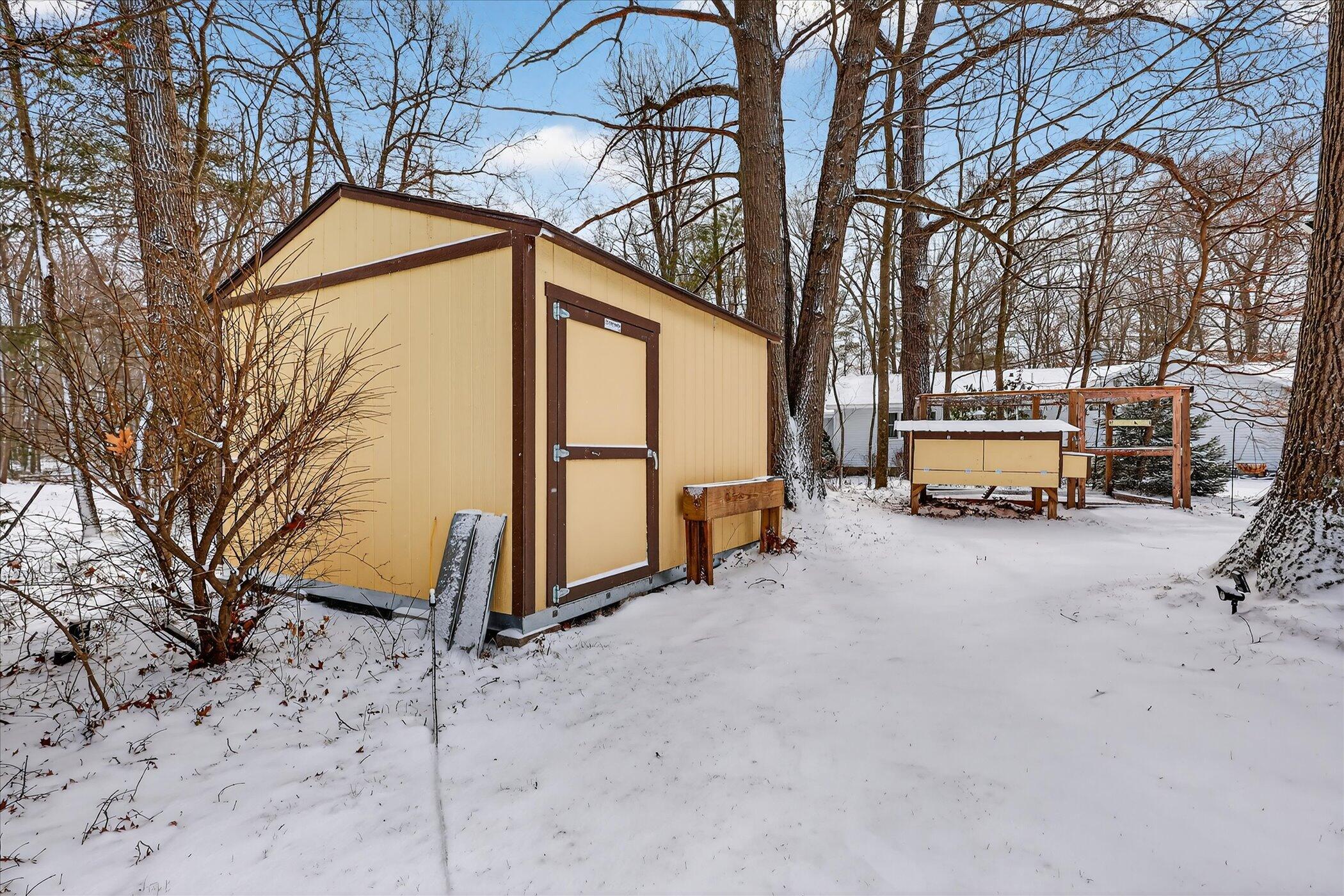 586 North Peterson Road Muskegon, MI 49445 - Photo 8 of 41 39-586-N-Peterson-Rd-Muskegon-MI-49445-W