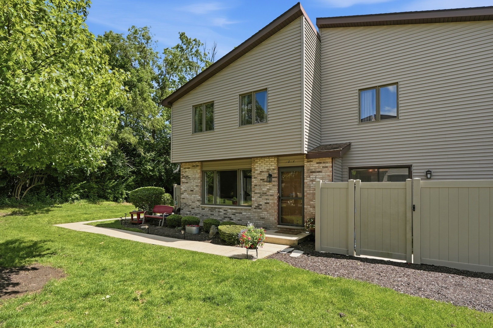 1014 Schoolgate Road, Unit 1014 New Lenox, IL 60451 - Photo 1 of 17