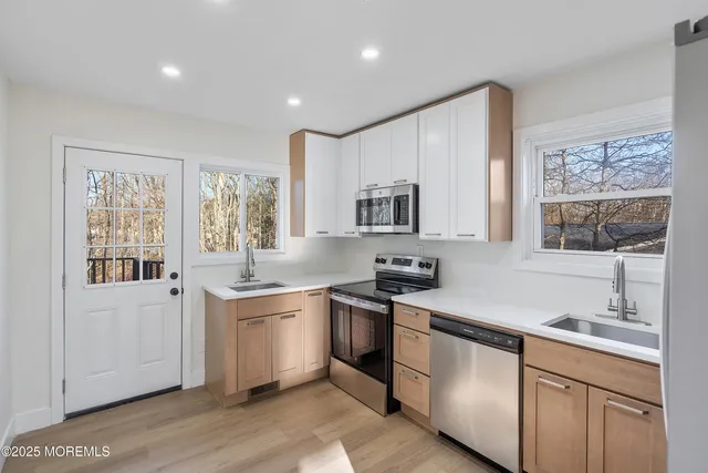 $639,000 | 5 New Castle Court, Jackson, NJ 08527