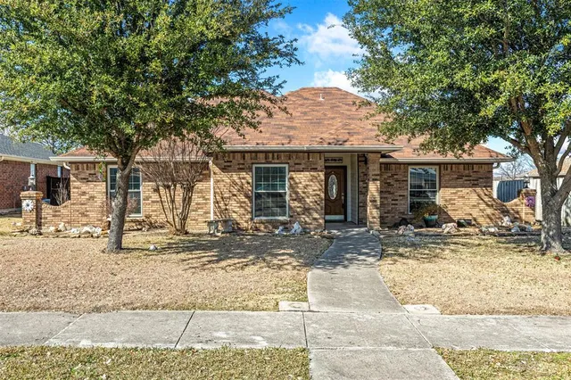 $329,000 | 3913 Arizona Street, Sachse, TX 75048