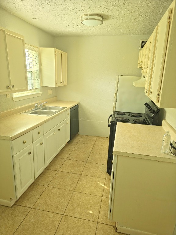 3202 Yale Street, Unit 6 Houston, TX 77018 - Photo 13 of 18 a bathroom with a sink and a mirror