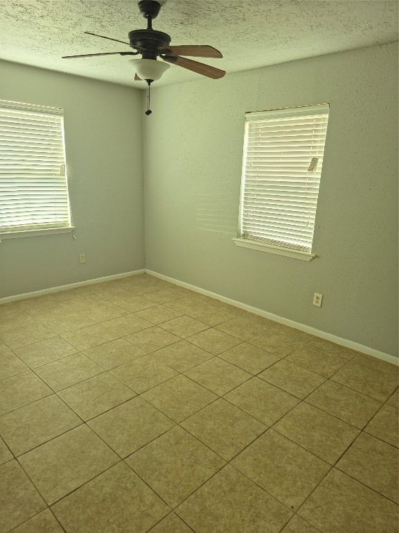 3202 Yale Street, Unit 6 Houston, TX 77018 - Photo 14 of 18 a view of an empty room with a window