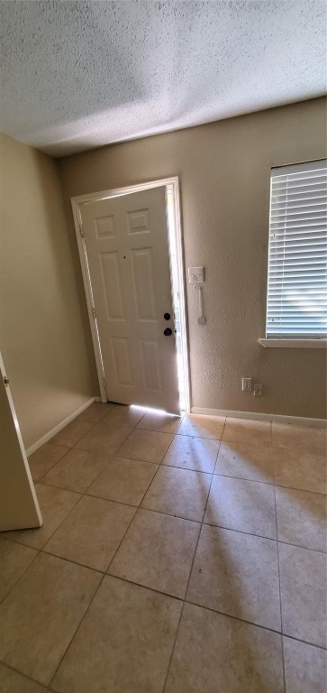 3202 Yale Street, Unit 6 Houston, TX 77018 - Photo 8 of 18 a view of a livingroom with an empty space and a window