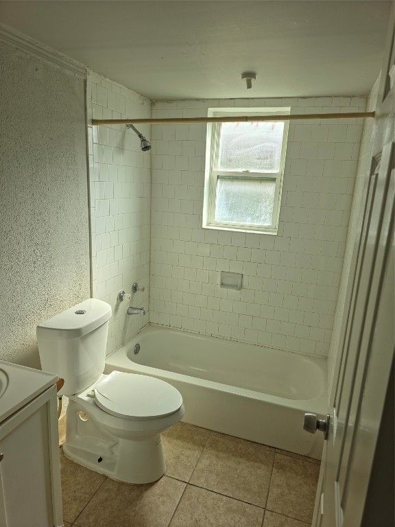 3202 Yale Street, Unit 6 Houston, TX 77018 - Photo 9 of 18 a bathroom with a toilet and shower