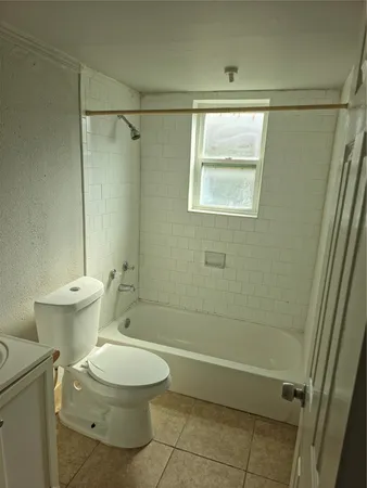 $1,100 | 3202 Yale Street, Unit 6, Houston, TX 77018