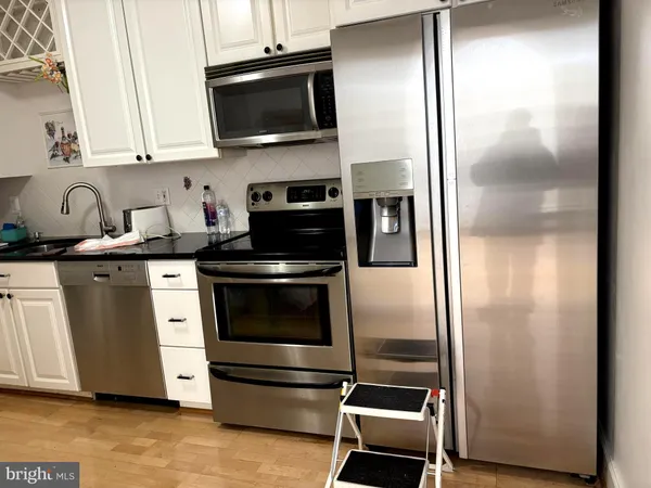 $3,000 | 8380 Greensboro Drive, Unit 925, McLean, VA 22102