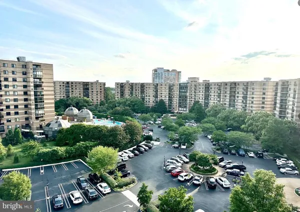 $3,000 | 8380 Greensboro Drive, Unit 925, McLean, VA 22102