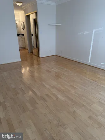 $3,000 | 8380 Greensboro Drive, Unit 925, McLean, VA 22102