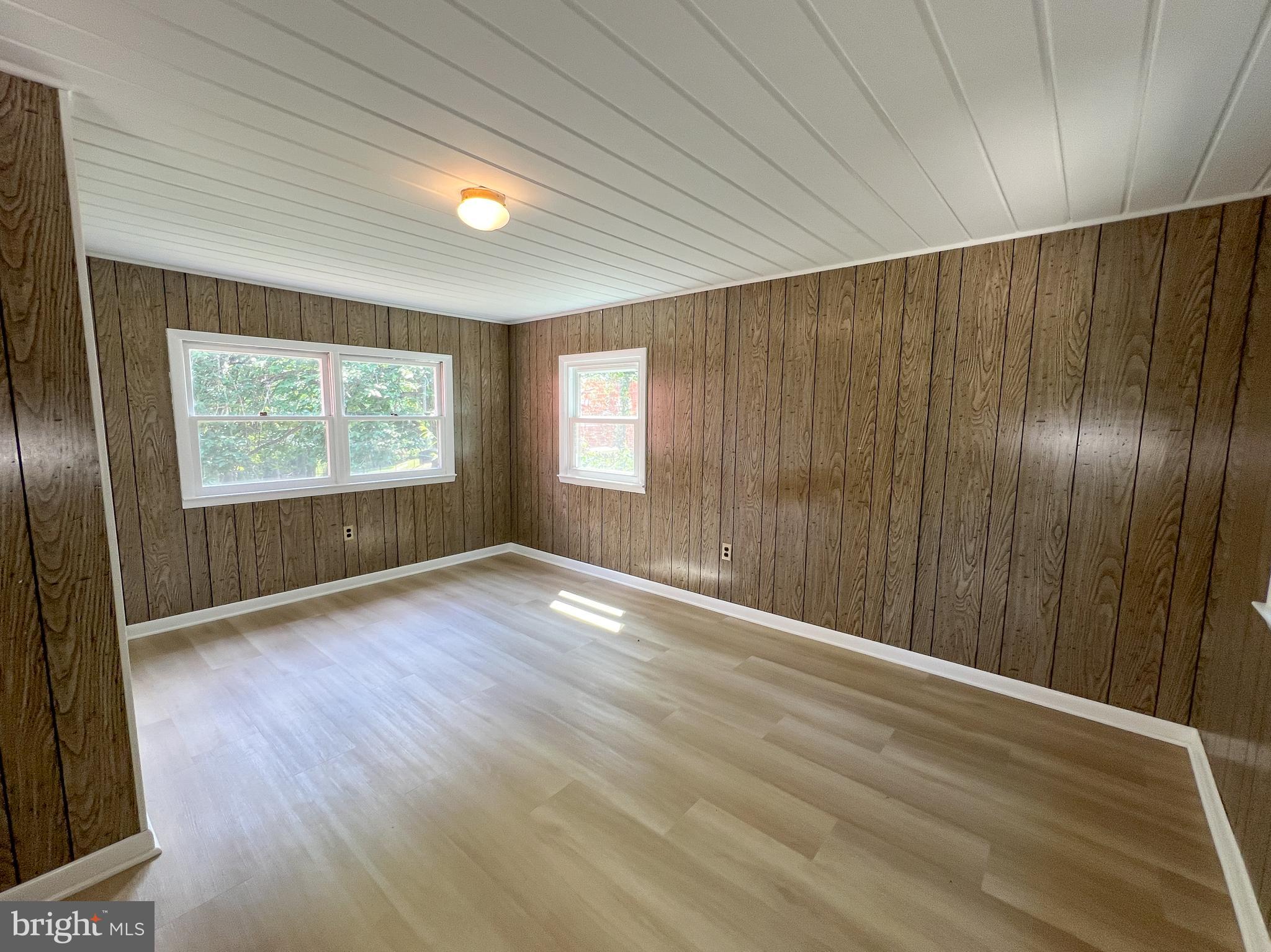 10001 Woodhill Road Bethesda, MD 20817 - Photo 15 of 30 Bonus Room, Den