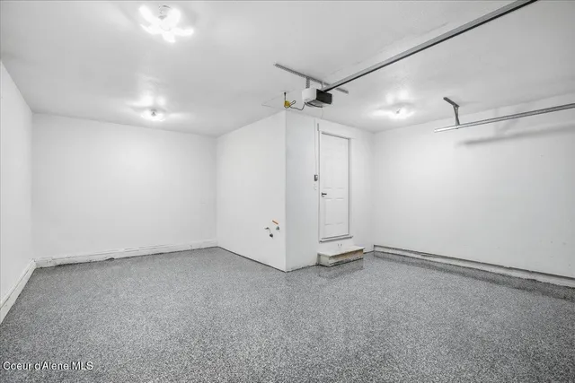 $525,000 | 387 East Iowa Avenue, Hayden, ID 83835