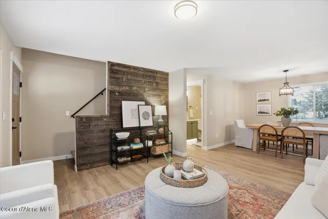 $525,000 | 387 East Iowa Avenue, Hayden, ID 83835