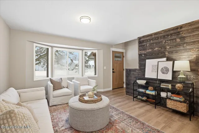 $520,000 | 387 East Iowa Avenue, Hayden, ID 83835