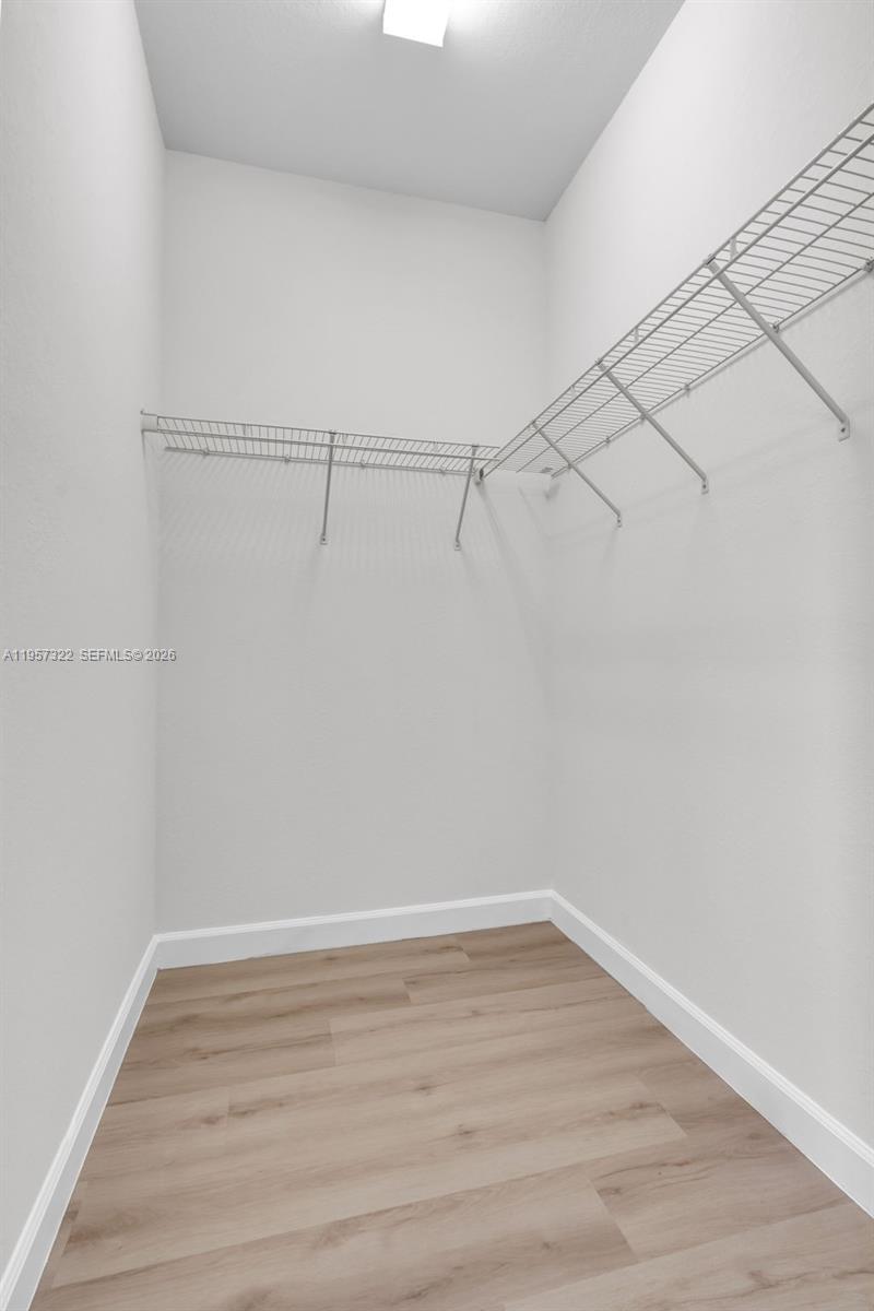 4268 Southwest 166th Court Miami, FL 33185 - Photo 13 of 33