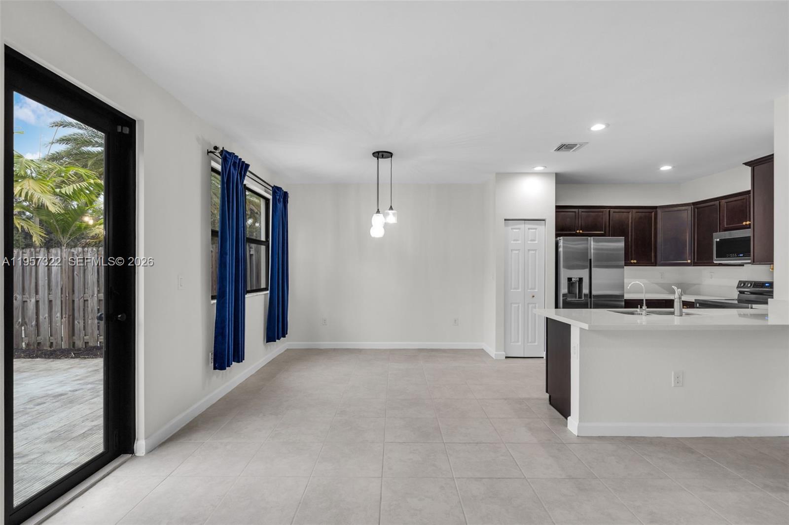 4268 Southwest 166th Court Miami, FL 33185 - Photo 9 of 33