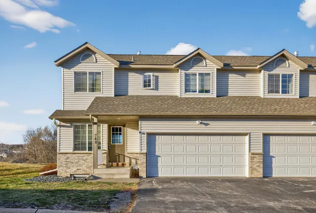 $240,000 | 748 Baylee Place Southwest, Pine Island, MN 55963