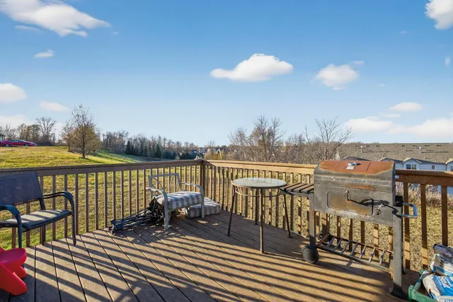 $240,000 | 748 Baylee Place Southwest, Pine Island, MN 55963