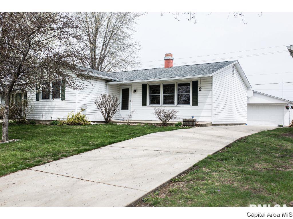 2040 Skipton Road Springfield, IL 62702 - Photo 1 of 30