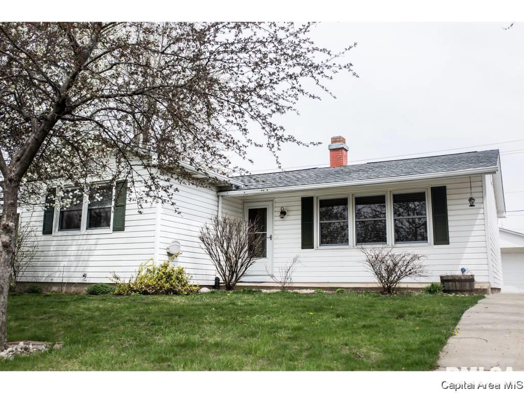 2040 Skipton Road Springfield, IL 62702 - Photo 4 of 30