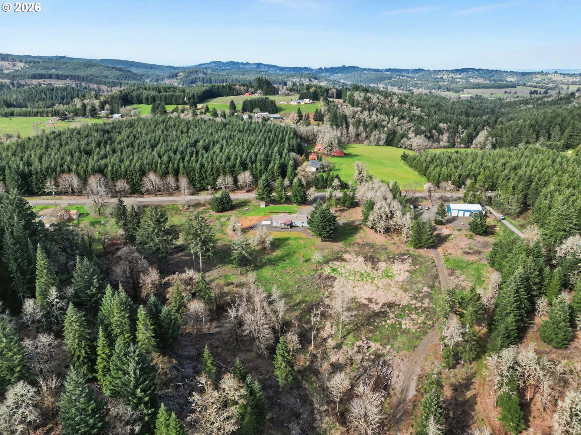 16310 Oakdale Road Dallas, OR 97338 - Photo 44 of 45 a view of a city with a mountain