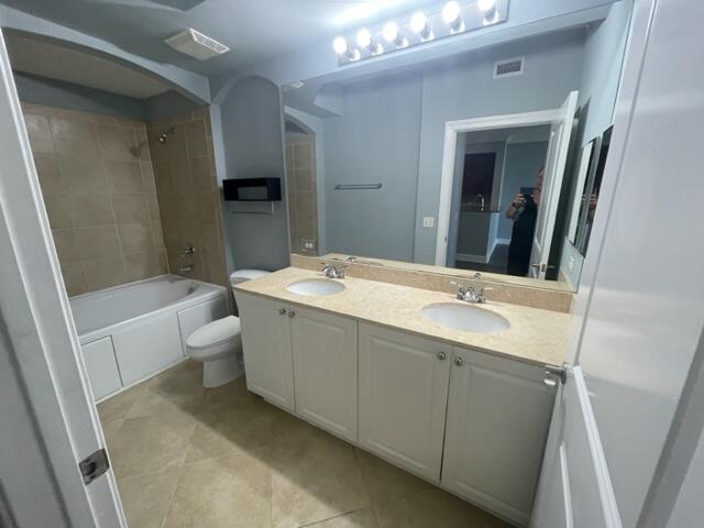 1660 Renaissance Commons Boulevard, Unit 2604 Boynton Beach, FL 33426 - Photo 5 of 22 IMG_3169