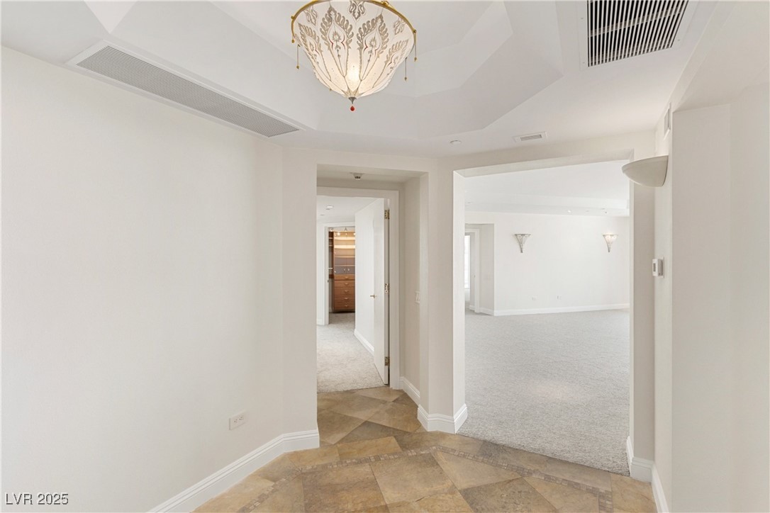 2877 Paradise Road, Unit 2203 Las Vegas, NV 89109 - Photo 21 of 34 Gallery Image 21