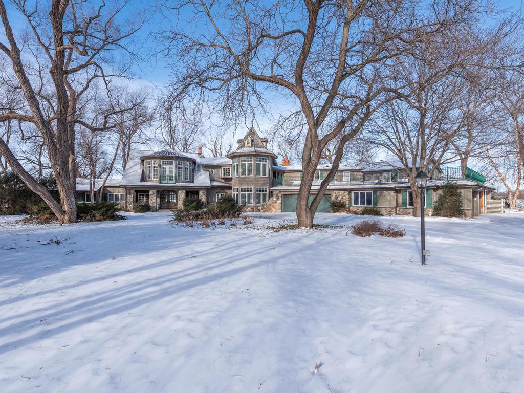 114 Sandy Hook Road Chanhassen, MN 55317 - Photo 1 of 1 Gallery Image 1