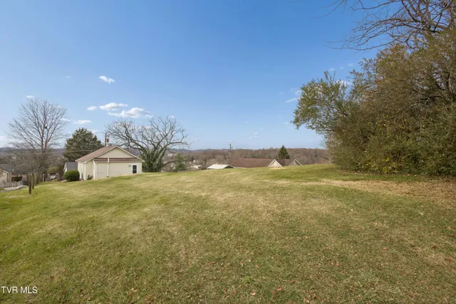 $164,000 | 204 Elizabeth Street, Bristol, TN 37620