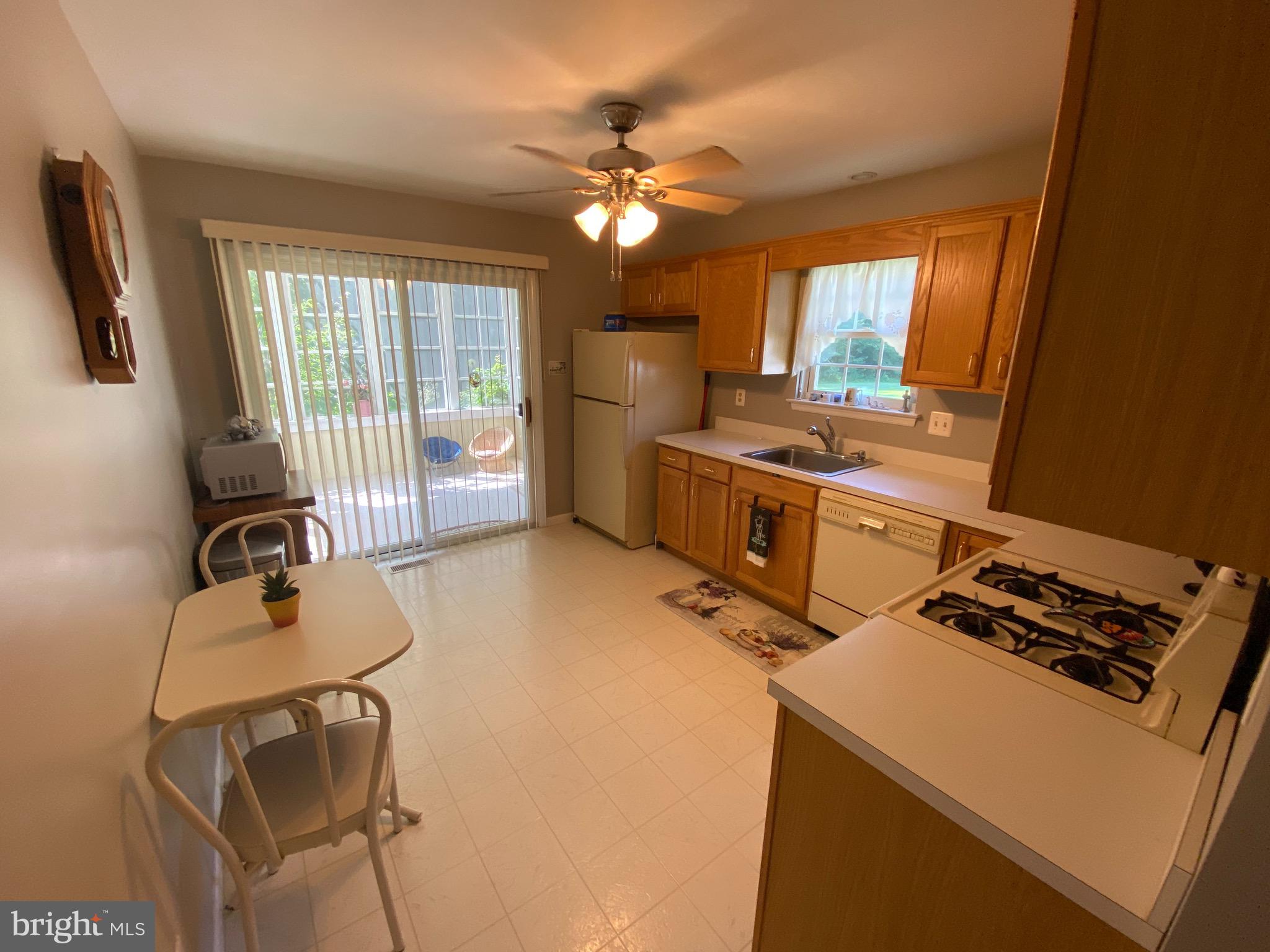 416 Country Way Mickleton, NJ 08056 - Photo 3 of 12 Gallery Image 3